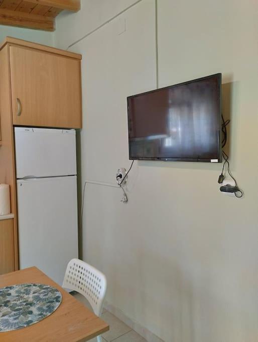 איה אנה Lovely Guesthouse On The Beach מראה חיצוני תמונה