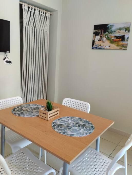 איה אנה Lovely Guesthouse On The Beach מראה חיצוני תמונה